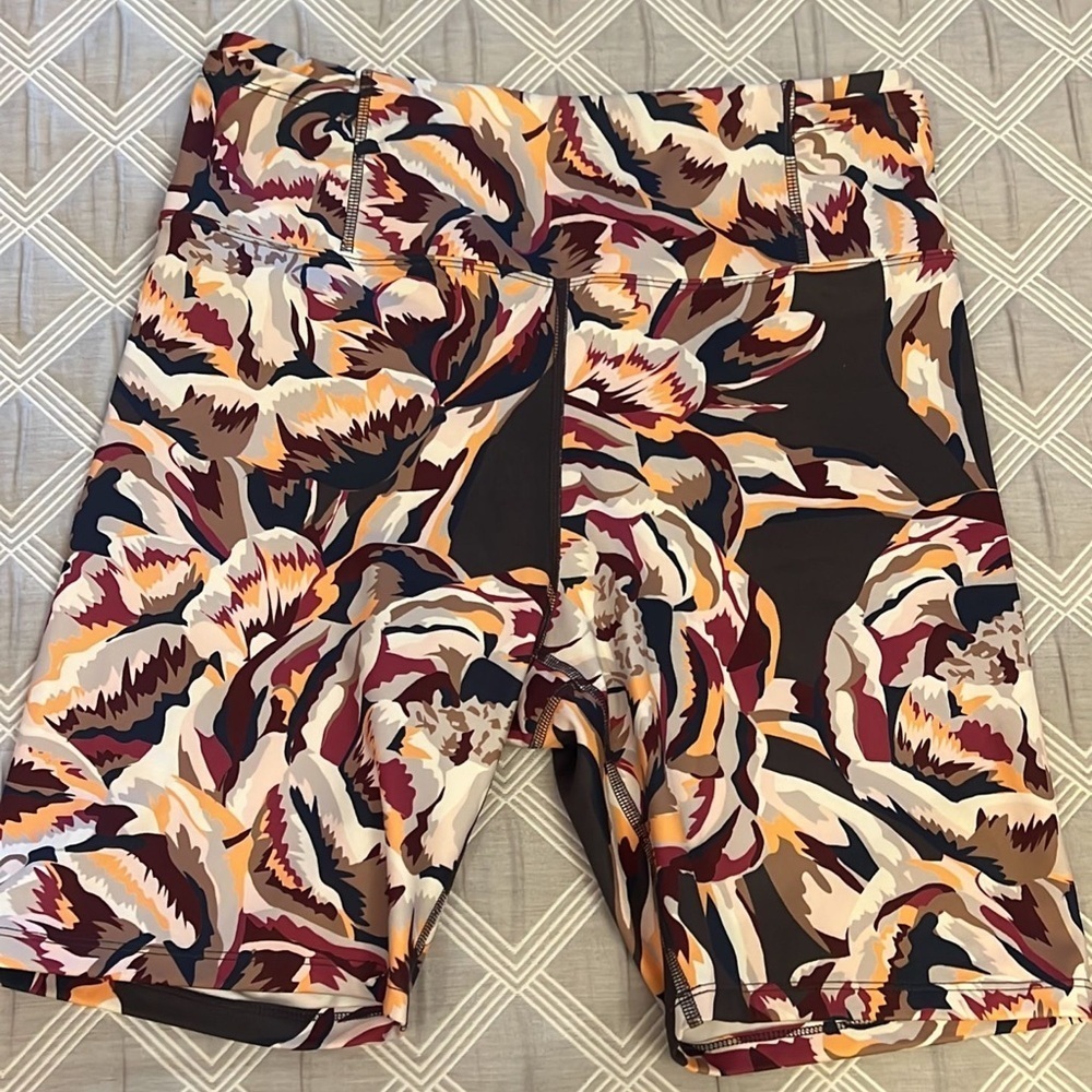 Gym Shorts Colorful Leaf Print
